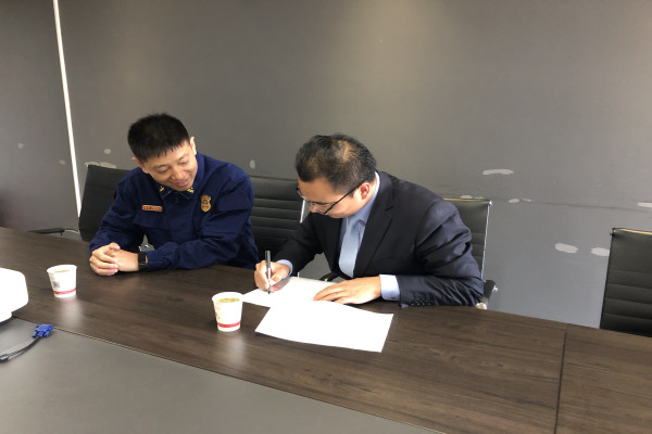 郑州航空港防火安全委员会走访调研重点行业部门消防安全工作